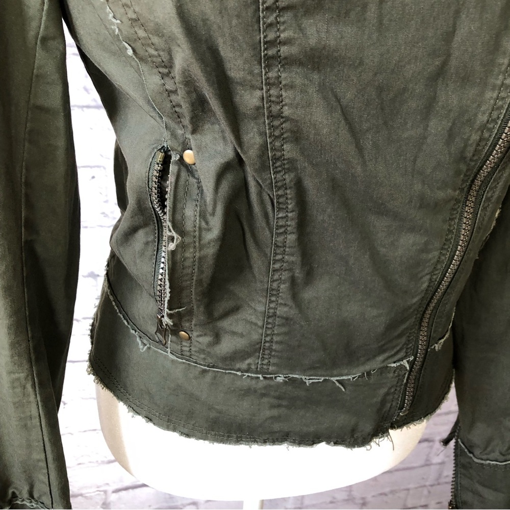 Ambition Y2K Cargo Jacket - Picture 10 of 10